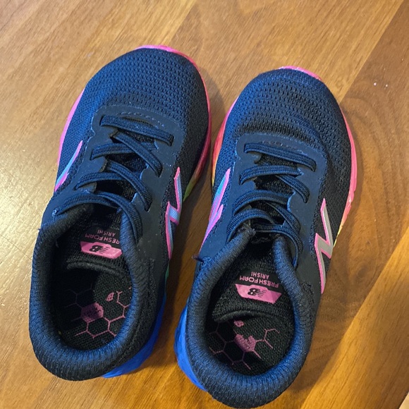 New Balance toddler size 6 - Picture 7 of 8